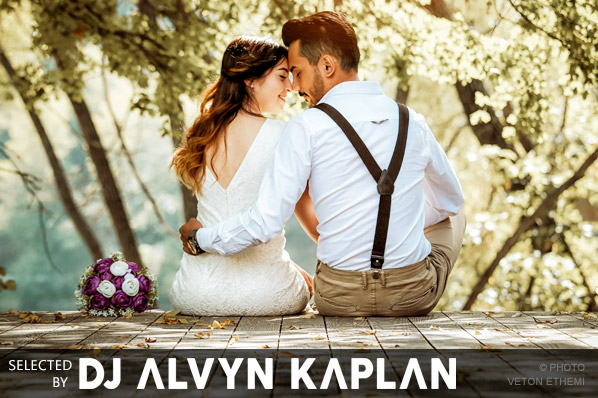 Couple jeunes mariés préparatifs mariage cérémonie réception de noces