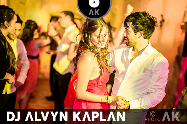 Danse à deux danseurs soirée mariage animée par DJ Alvyn Kaplan