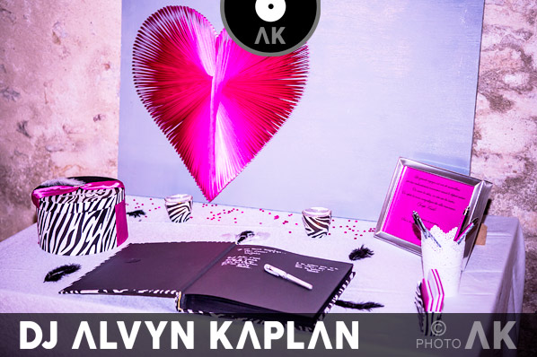 Livre d'or mariage urne cadeau invités mariés voyage de noces